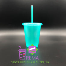 Load image into Gallery viewer, 16oz Winter Glitter Cold Cups
