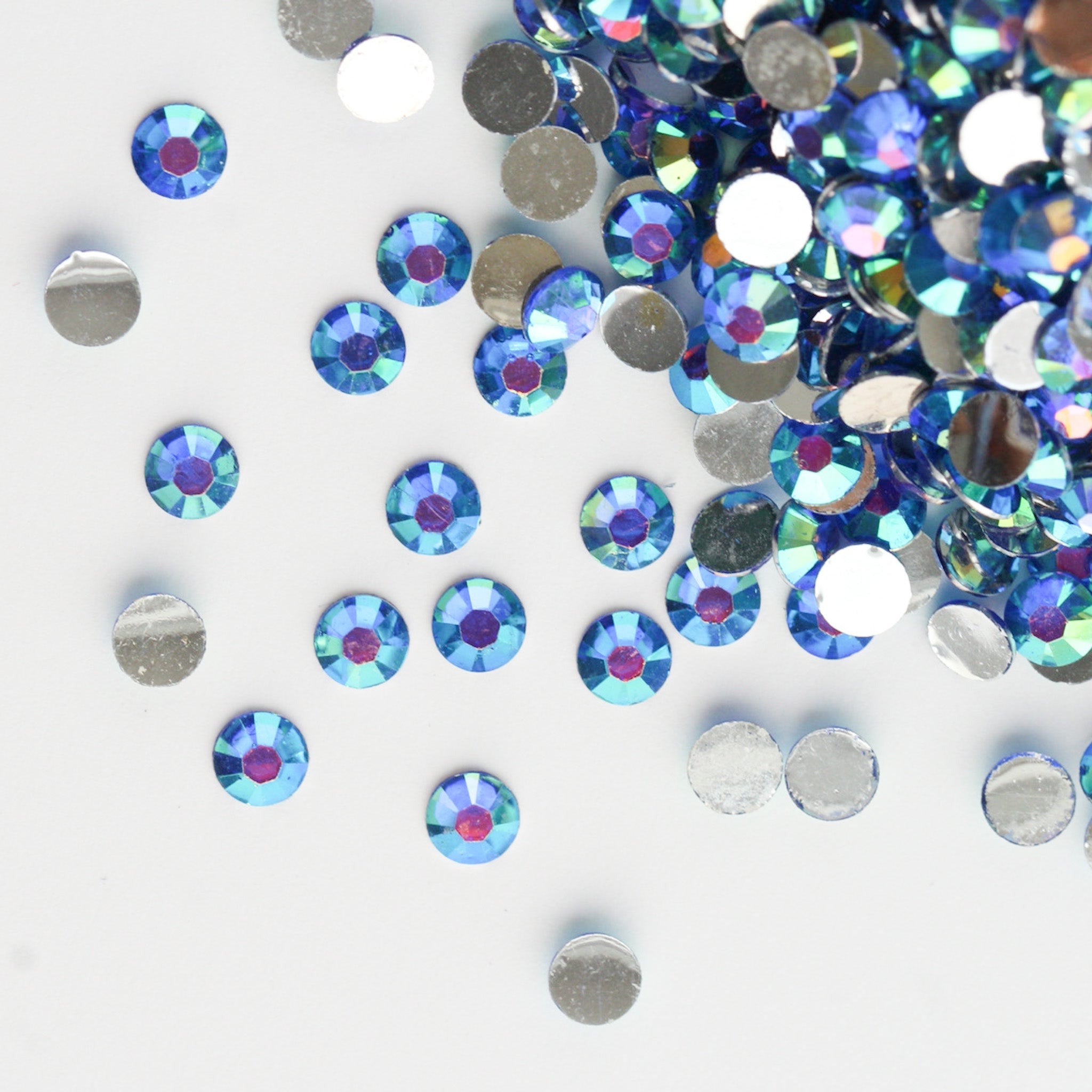 Resin Silver Base Sapphire AB