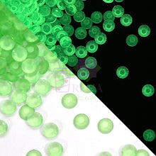 Cargar imagen en el visor de la galería, Glow In The Dark Rhinestones
